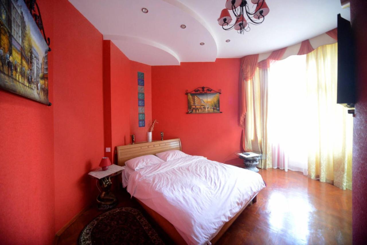 Chekhov Apartment Kiev Eksteriør billede